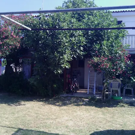 Apartment Vjeko - 200 M From Sea *